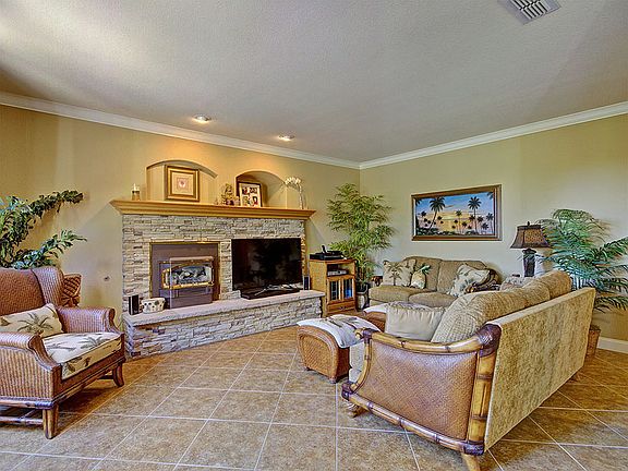 5th image of 332 Ironwood Cir