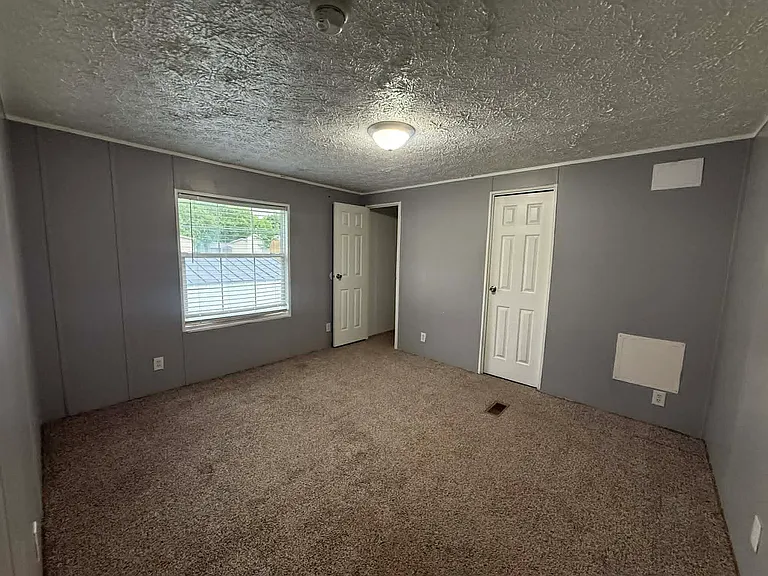 Lincoln Place — Photo 13