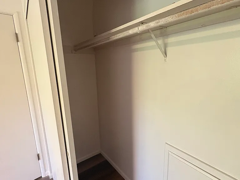 5743 Coke Ave — Photo 26