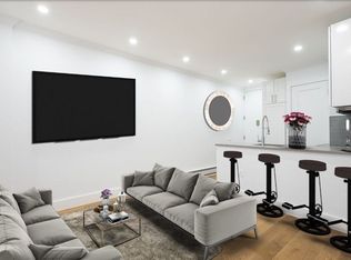 151 8th Ave APT 3, New York, NY 10011