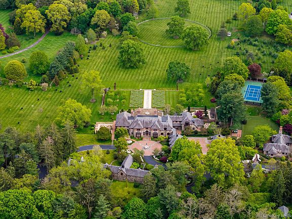 3rd image of 1 Applewood Estate