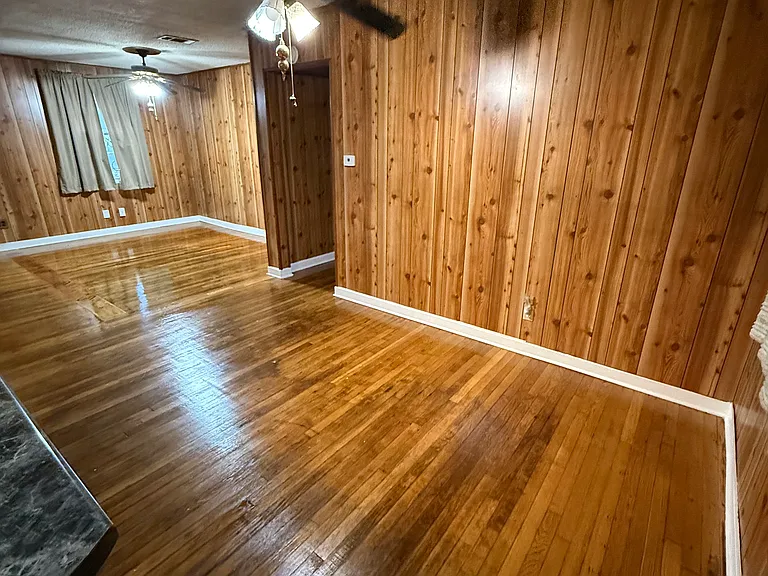 4678 Rosewood Dr — Photo 3