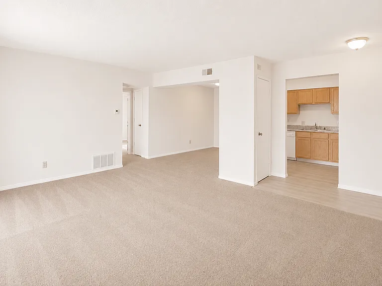 Waterstone Place Apartments — Photo 2