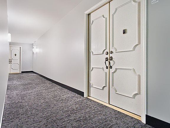5th image of 2175 S Beverly Glen Blvd APT 203