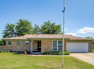 6115 Overlake Dr, Fort Worth, TX 76135