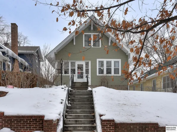 3325 Hoctor Blvd, Omaha, NE 68108