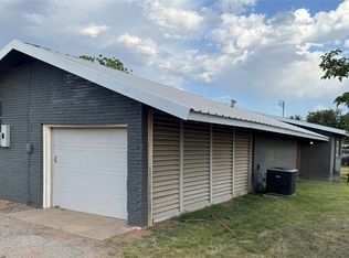 1807 Crowell Hwy, Quanah, TX 79252