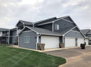 3137 Gateway Dr #5, Eau Claire, WI 54701