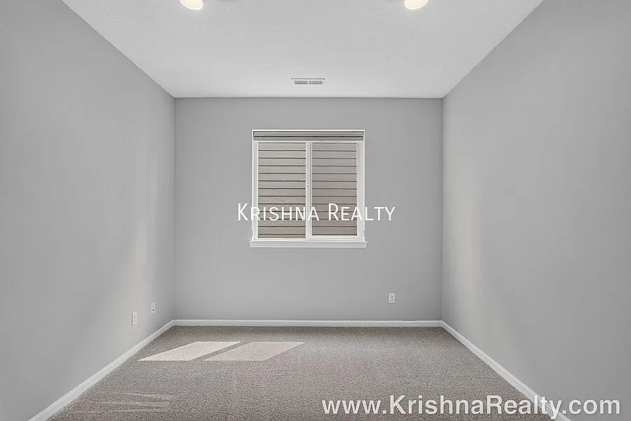 Beautiful 5 Bedroom | 3 Bathroom Single Family Home | Located In Abbey Creek Community | Highly D... — Photo 2