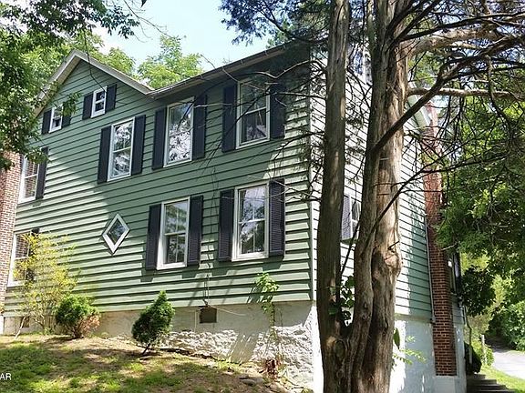 3rd image of 411 Riverview Dr