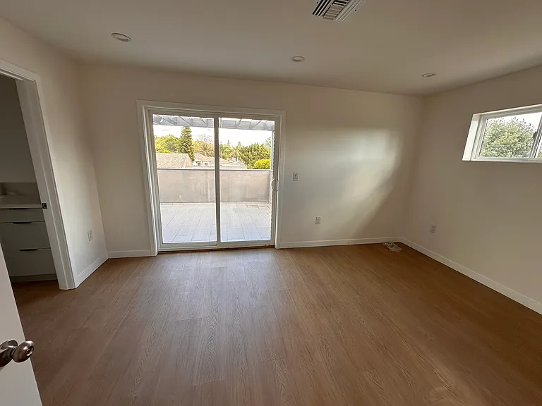 8333 Quartz Ave — Photo 6
