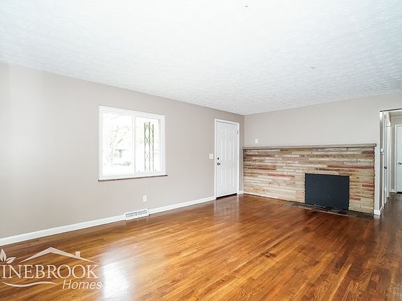 3rd image of 3599 Astor Ave