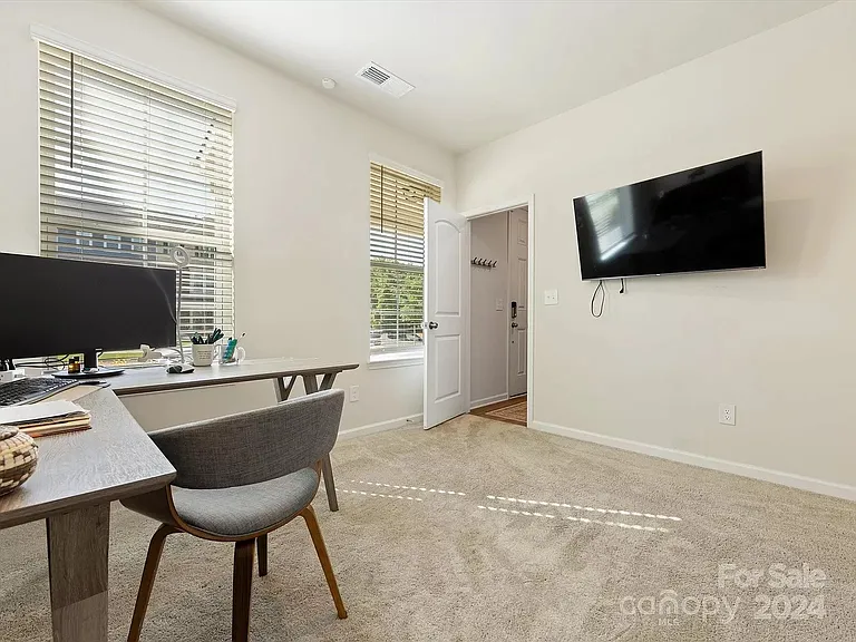 10118 Hemingway Pl — Photo 21