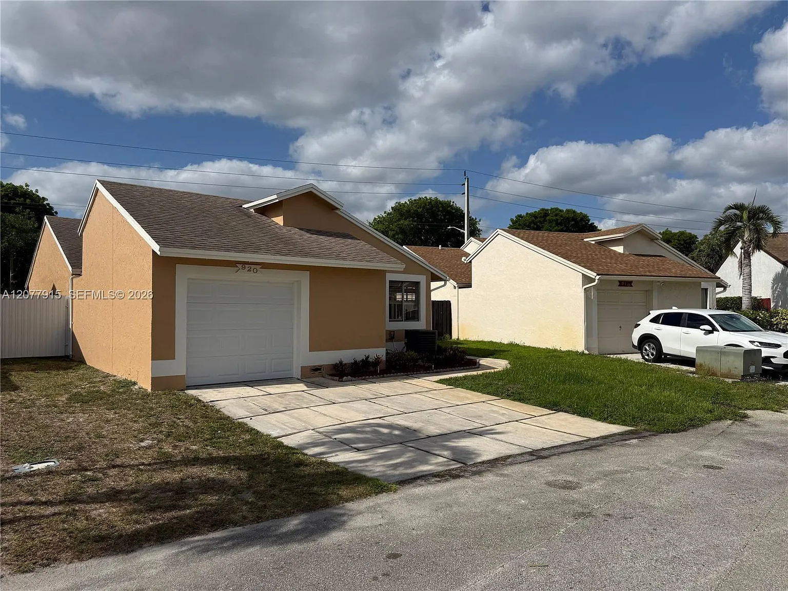 Pembroke Lakes South — Photo 2