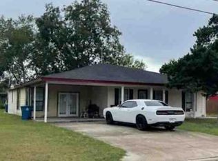 1209 W Stamper St, Beeville, TX 78102