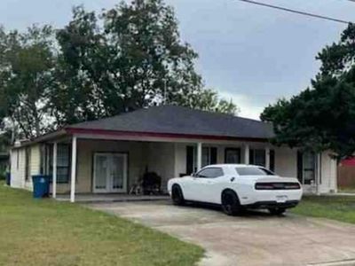 1209 W Stamper St, Beeville, TX, 78102