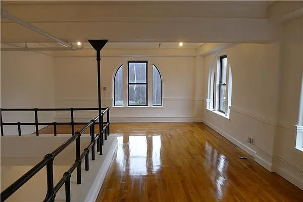 Rented by Voro NYC | media 23