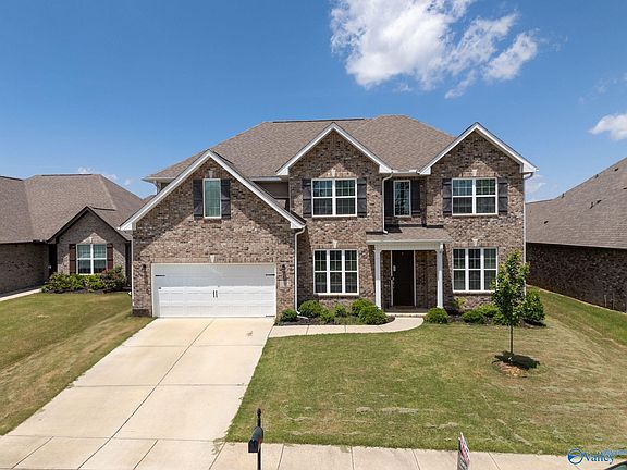 2nd image of 11012 Oakway Cir NW