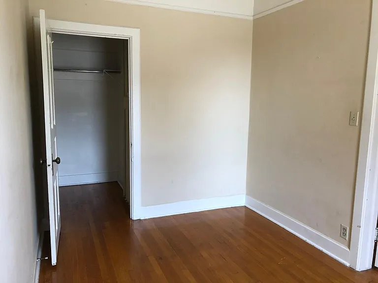 1227 W Riverside Ave #B — Photo 4