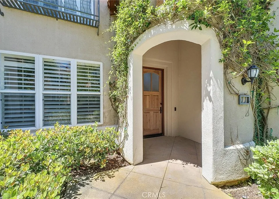 11 Roma Ct