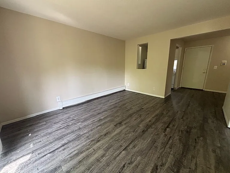 Oak Valley Apartments — Photo 52