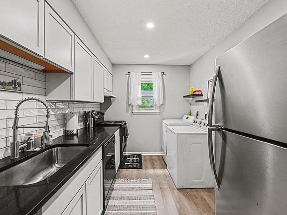 4th image of 306 Ashley Forest Rd #F