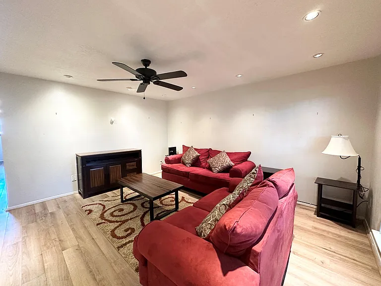 3224 Timmons Ln #154 — Photo 2