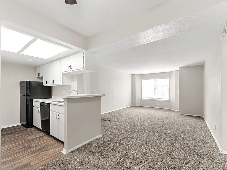Fountainhead Apartments — Photo 10