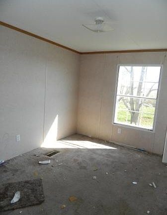 5th image of 1604 County Road 950 N