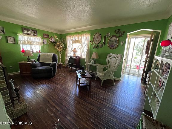 3rd image of 5873 Nebraska Ave