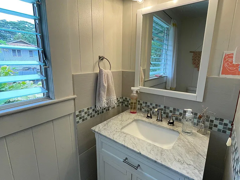 446A Kukuau St #A — Photo 12