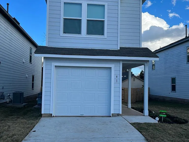 41 Trinity Cir #41 — Photo 1