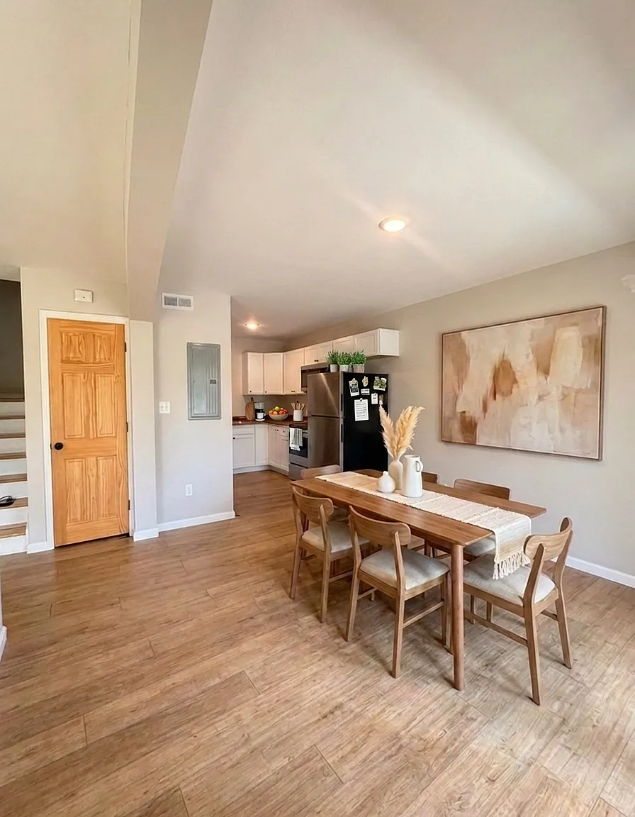 2 bed, 1.5 bath, 1100 sqft, $1,650 — Photo 1