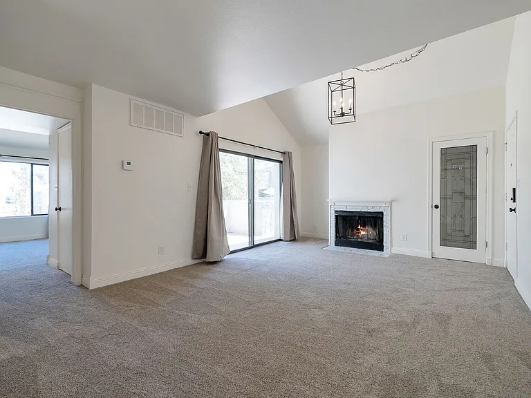 10115 E Mountain View Rd #2035 — Photo 6