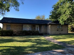 901 Downing St, Forney, TX 75126