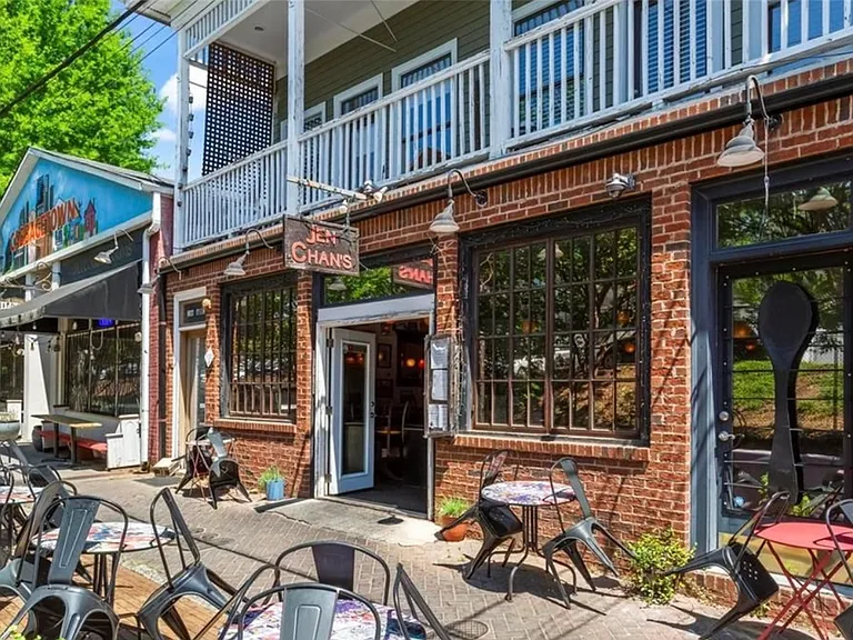 235 Powell St SE — Photo 29
