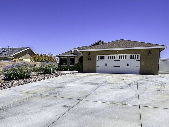 2nd image of 801 Emma Way