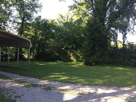 4th image of 108 Methvin Dr