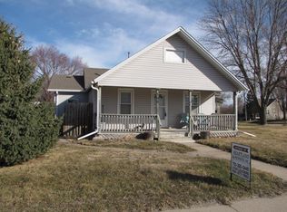 100 3rd St, Underwood, IA 51576