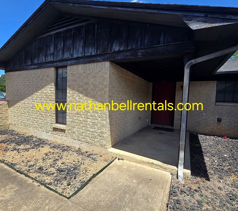 1st image of 3762 Clarksville St
