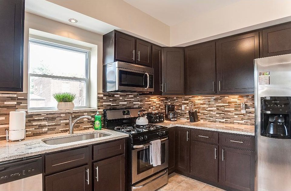1st image of 4931 Oleatha Ave #2