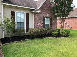 519 Half Moon Ln, Bossier City, LA 71111