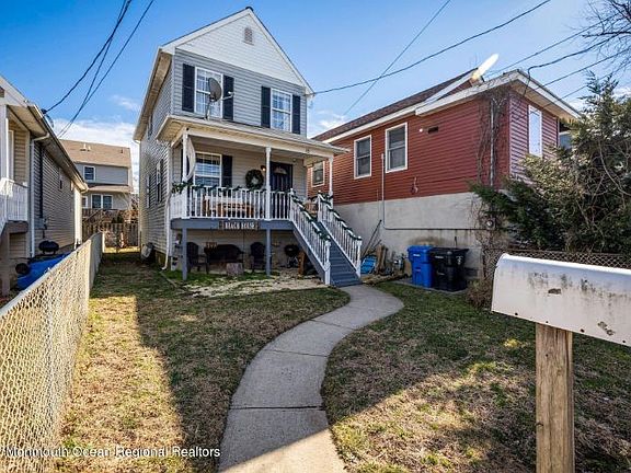 5th image of 15 Brainard Ave