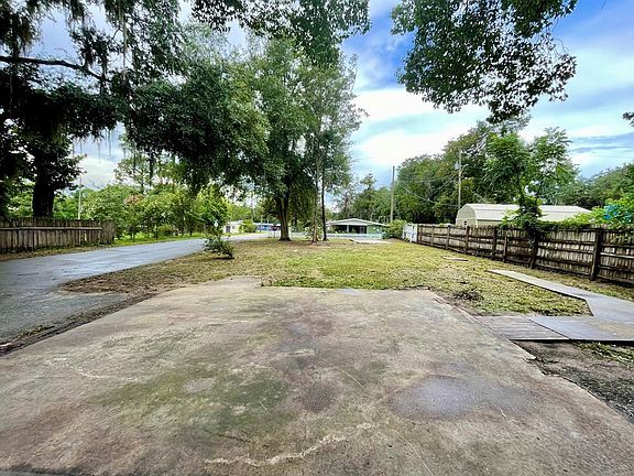 4th image of 1115 SE Pearce Lane