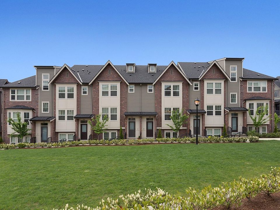 1st image of 1369 Greenwich Walk NE