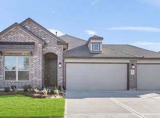 8410 Amber Bend Dr, Baytown, TX 77521