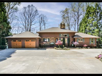 1637 W Little River Dr, Seneca, SC, 29672