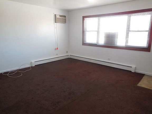 2nd image of 14063 Kilpatrick Ave APT 3S