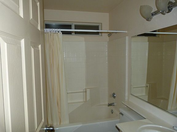 3rd image of 6236 Diazo St