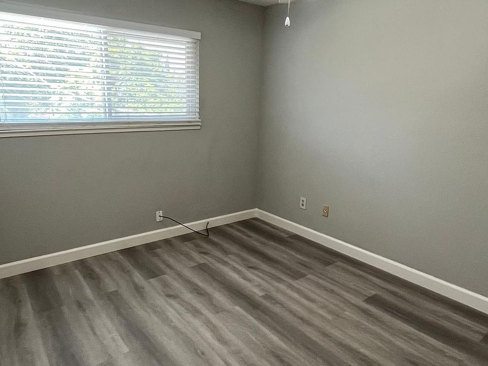 1st image of 32 N 12th St APT 2